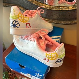 Beautiful Adidas original Stan smith FX5680